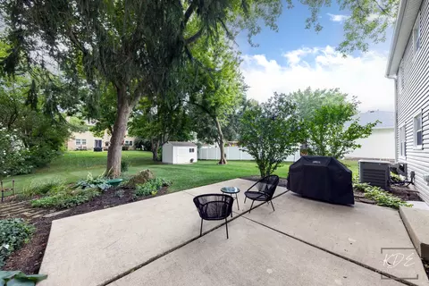 Exterior - 1517 Hampton Ct, Naperville, IL 60565 photo 5 of 7