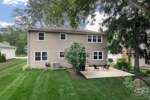 Exterior - 1517 Hampton Ct, Naperville, IL 60565 photo 6 of 7