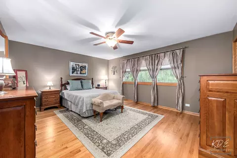 Bedroom - 1517 Hampton Ct, Naperville, IL 60565 photo 1 of 5