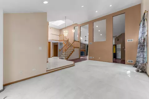 Living - 230 Lakeview Ct, Steger, IL 60475 photo 1 of 10