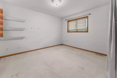 Bedroom - 230 Lakeview Ct, Steger, IL 60475 photo 5 of 6