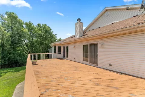 Exterior - 230 Lakeview Ct, Steger, IL 60475 photo 3 of 8