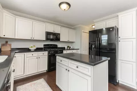 Kitchen - 1135 Duck Horn Dr, Normal, IL 61761 photo 3 of 4