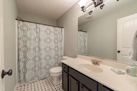 Bath - 1135 Duck Horn Dr, Normal, IL 61761 photo 3 of 3