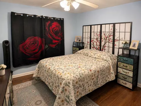 Bedroom - 2295 177th St, Lansing, IL 60438 photo 3 of 4