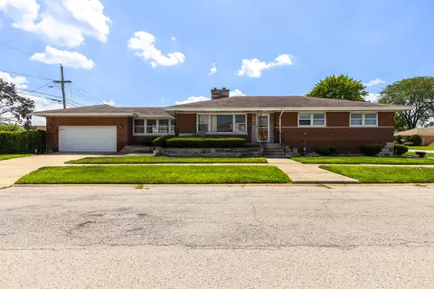 427 Luella Ave, Calumet City, IL 60409