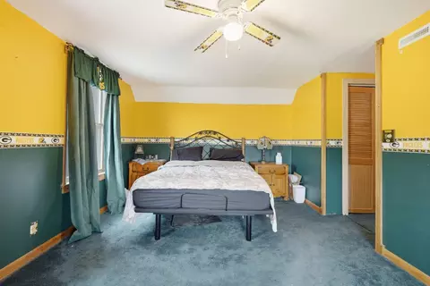 Bedroom - 402 S 1st St, Alpha, IL 61413 photo 5 of 5