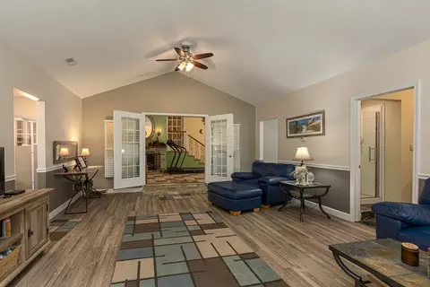Living - 4600 Ava Rd, Murphysboro, IL 62966 photo 1 of 5