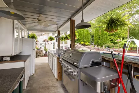 Kitchen - 4600 Ava Rd, Murphysboro, IL 62966 photo 6 of 8