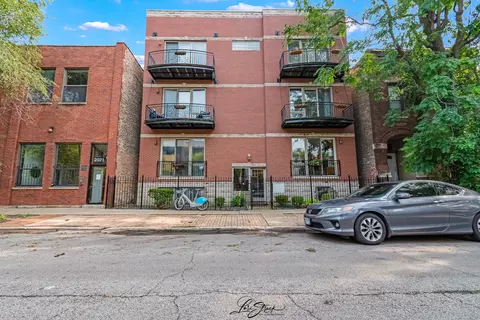 2027 W Race Ave #1W, Chicago, IL 60612