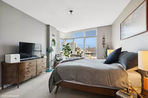 Bedroom - 1134 W Granville Ave #1017, Chicago, IL 60660 photo 1 of 1