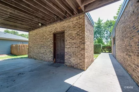 Other - 535 E Turner Ave, Roselle, IL 60172 photo 1 of 2