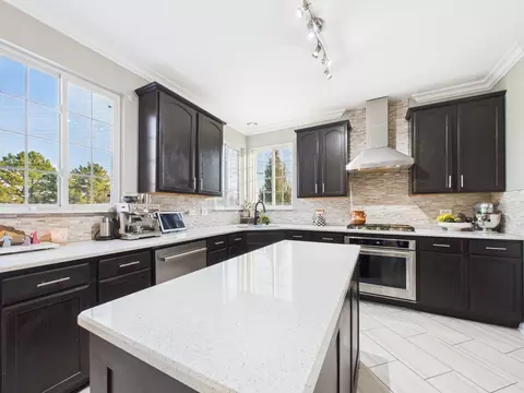 Kitchen - 6402 Valley Ridge Dr, Plainfield, IL 60586 photo 1 of 3