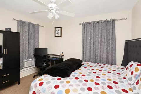 Bedroom - 1504 Pitner Ave, Evanston, IL 60201 photo 1 of 8
