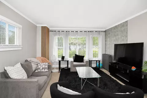 Living - 1504 Pitner Ave, Evanston, IL 60201 photo 1 of 7
