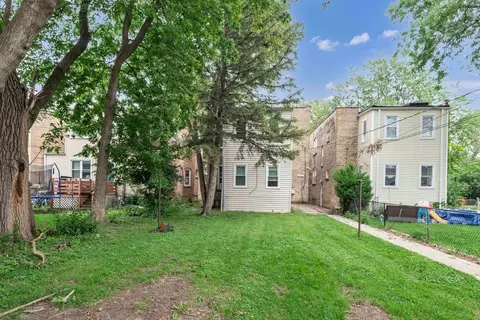 Exterior - 1504 Pitner Ave, Evanston, IL 60201 photo 2 of 3