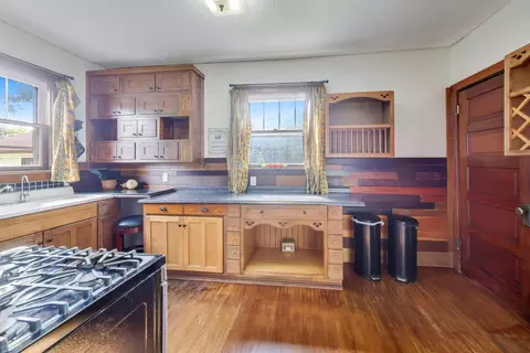 Kitchen - 808 N Spring St #808, Elgin, IL 60120 photo 2 of 3