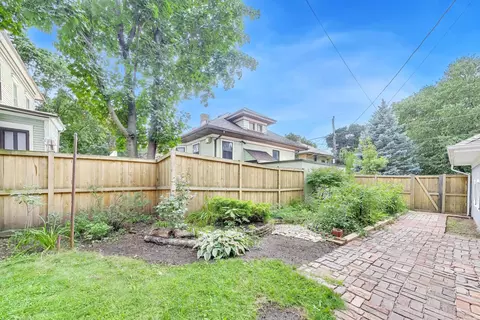 Exterior - 808 N Spring St #808, Elgin, IL 60120 photo 7 of 11