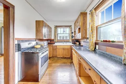 Kitchen - 808 N Spring St #808, Elgin, IL 60120 photo 1 of 3