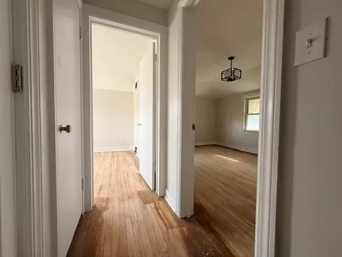Entry Way - 2007 S 23rd Ave, Broadview, IL 60155 photo 3 of 4