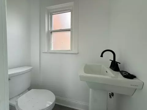 Bath - 2007 S 23rd Ave, Broadview, IL 60155 photo 1 of 6