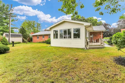Exterior - 1820 Augusta Dr, Champaign, IL 61821 photo 8 of 11