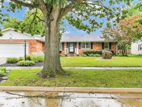 Exterior - 1820 Augusta Dr, Champaign, IL 61821 photo 1 of 11