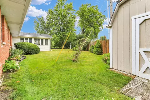 Exterior - 1820 Augusta Dr, Champaign, IL 61821 photo 11 of 11