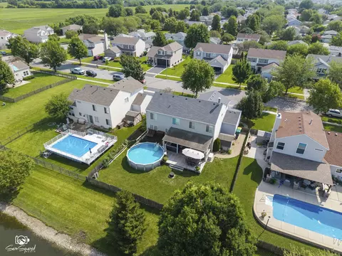 View/Area - 3105 Twin Falls Dr, Plainfield, IL 60586 photo 2 of 7