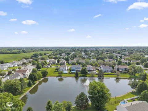 View/Area - 3105 Twin Falls Dr, Plainfield, IL 60586 photo 6 of 7