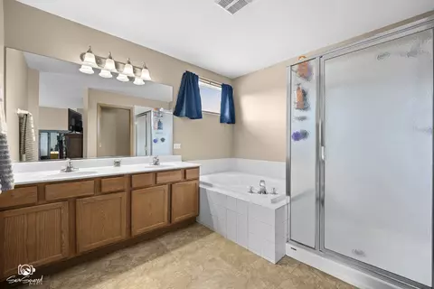Bath - 3105 Twin Falls Dr, Plainfield, IL 60586 photo 1 of 3