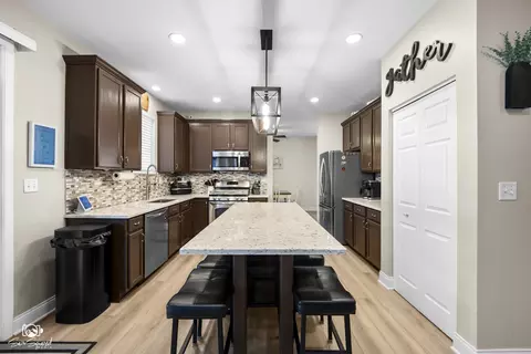 Kitchen - 3105 Twin Falls Dr, Plainfield, IL 60586 photo 3 of 3