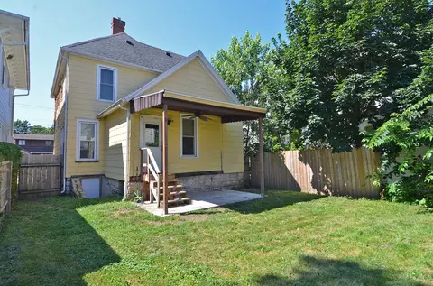 Exterior - 648 Webster St, Ottawa, IL 61350 photo 3 of 3