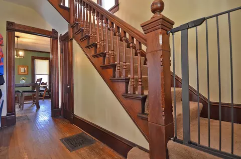 Entry Way - 648 Webster St, Ottawa, IL 61350 photo 4 of 4