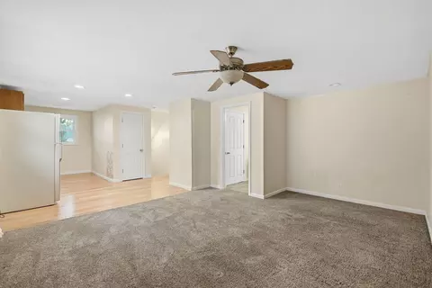 Living - 142 13th St, Silvis, IL 61282 photo 1 of 2