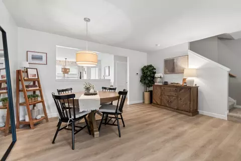 Dining - 1021 Crane Pt, Elgin, IL 60124 photo 3 of 3