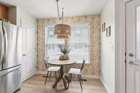 Dining - 1021 Crane Pt, Elgin, IL 60124 photo 1 of 3