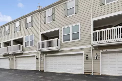 Exterior - 1021 Crane Pt, Elgin, IL 60124 photo 3 of 3