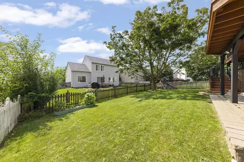 Exterior - 422 Cardinal Dr, Bartlett, IL 60103 photo 3 of 6