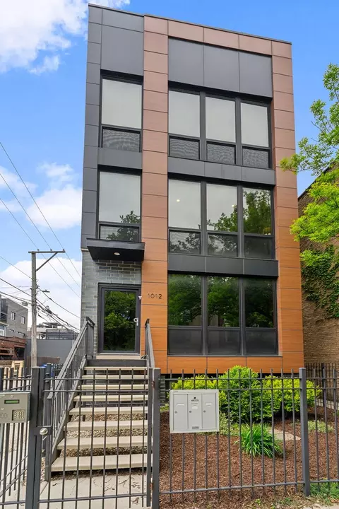 1012 N Paulina St #3, Chicago, IL 60622
