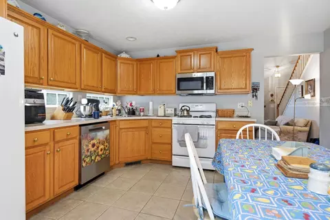 Kitchen - 2915 E Raab Rd, Normal, IL 61761 photo 2 of 2