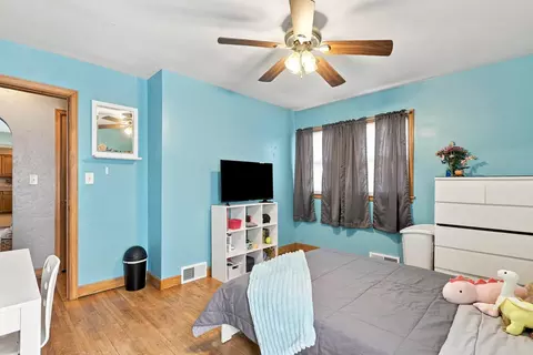 Bedroom - 307 E Main St, Atkinson, IL 61235 photo 6 of 8
