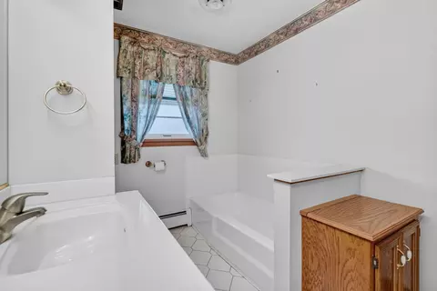 Bath - 1817 Root St, Crest Hill, IL 60403 photo 5 of 5