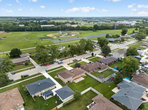 View/Area - 1817 Root St, Crest Hill, IL 60403 photo 6 of 9