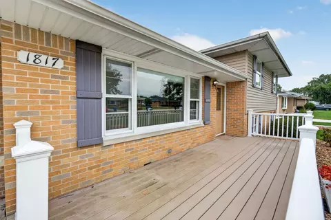 Exterior - 1817 Root St, Crest Hill, IL 60403 photo 1 of 10