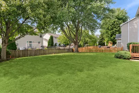 Exterior - 2243 Cheshire Dr, Aurora, IL 60502 photo 4 of 4