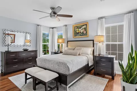 Bedroom - 2243 Cheshire Dr, Aurora, IL 60502 photo 1 of 2