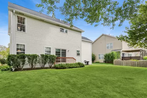 Exterior - 2243 Cheshire Dr, Aurora, IL 60502 photo 2 of 4