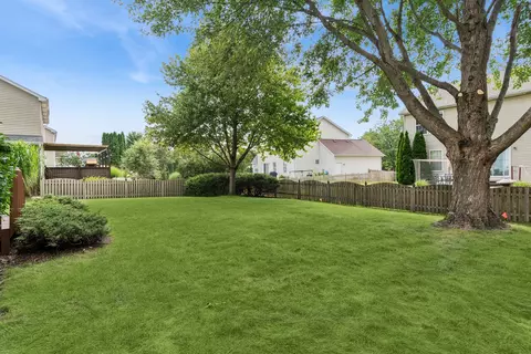 Exterior - 2243 Cheshire Dr, Aurora, IL 60502 photo 3 of 4