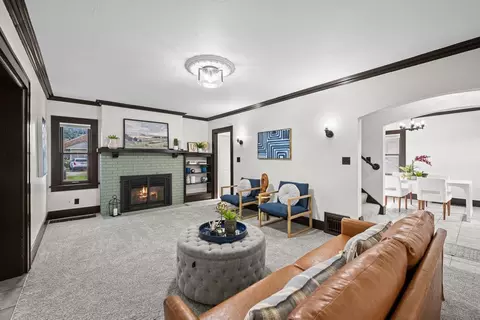 Living - 2914 25th Ave, Moline, IL 61265 photo 3 of 3